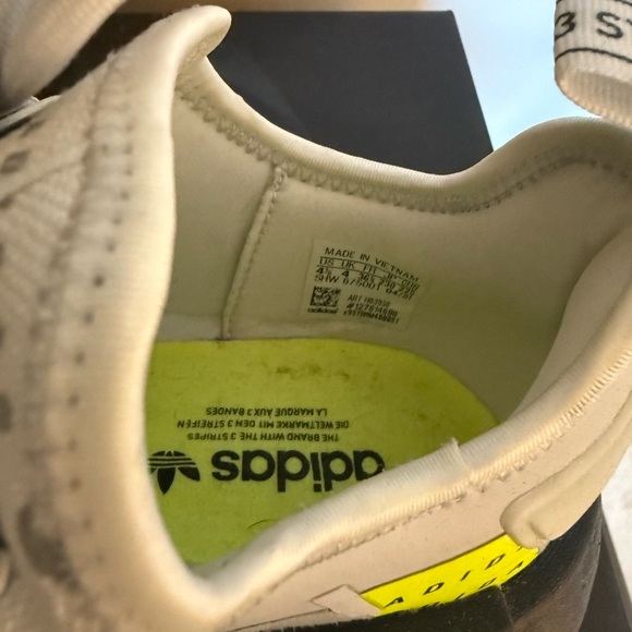 Adidas NMD R1 - Picture 6 of 6